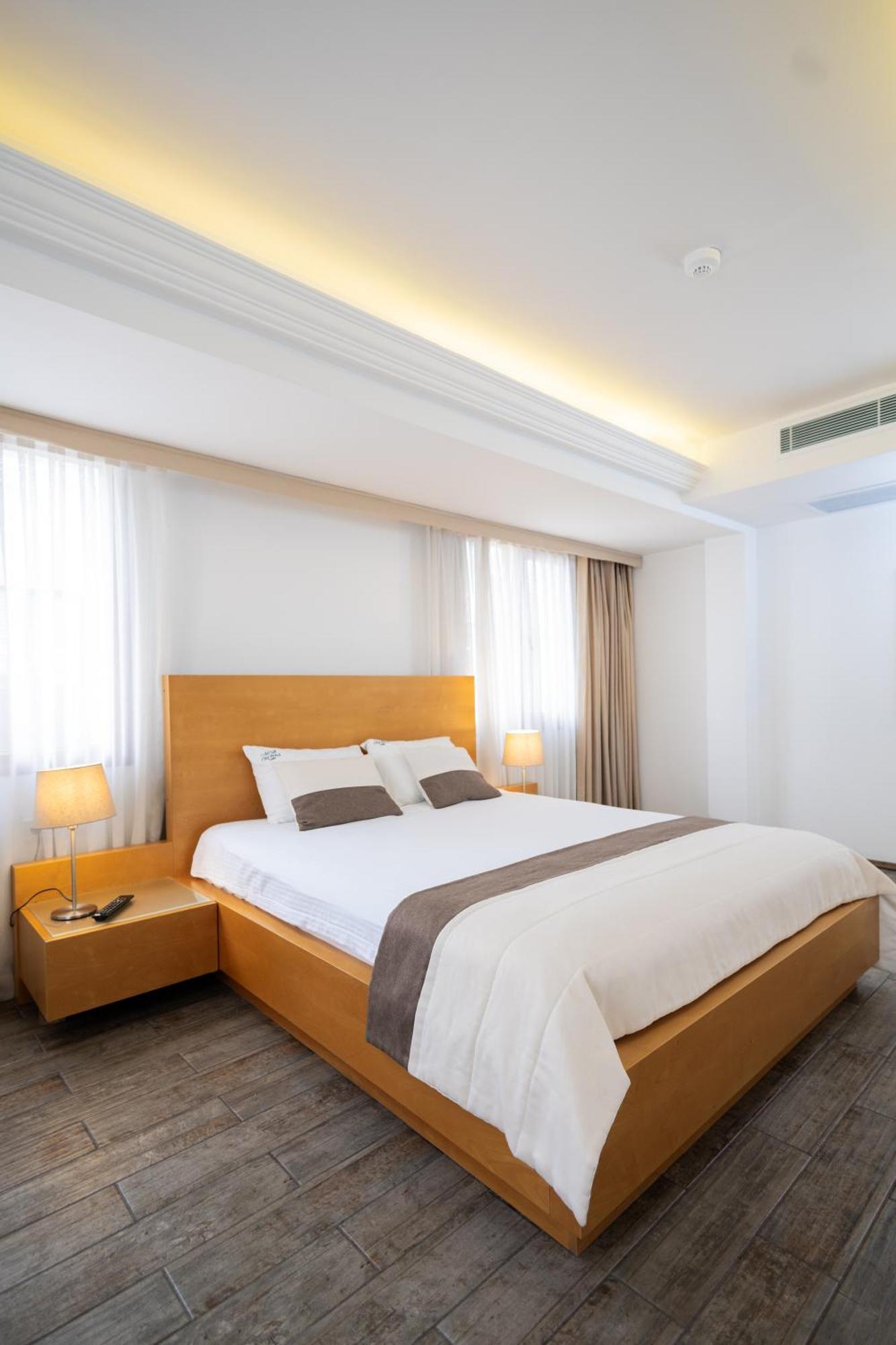 Mb City Hotel Izmir Exteriör bild